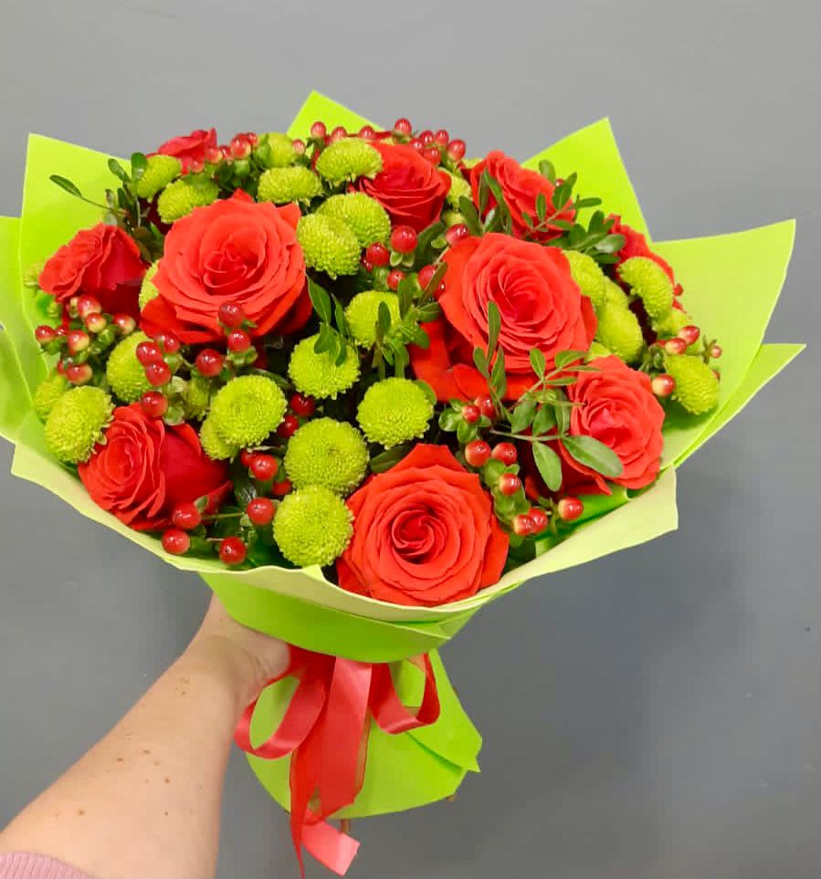 Букет цветов из: Хризантемы и Розы в Трудовом