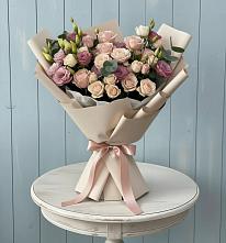 Букет цветов из:  Розы и Лизиантусы в Трудовом