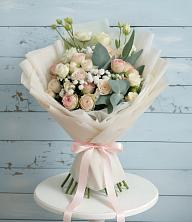 Букет цветов из:  Розы и Лизиантусы в Трудовом