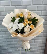 Букет цветов из:  Розы и Хризантемы в Трудовом