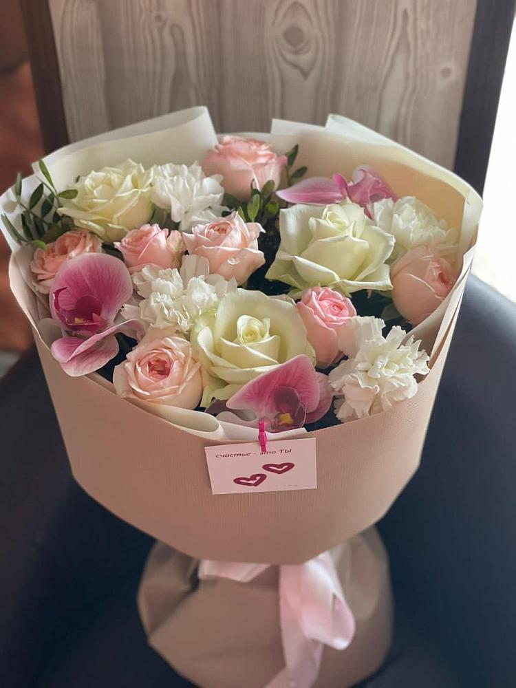 Букет цветов из: Орхидеи, Розы и Гвоздики в Трудовом