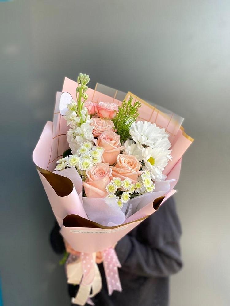 Букет цветов из: Хризантемы и Розы в Трудовом