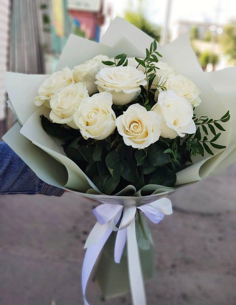 Букет Белые розы Проуд в Трудовом
