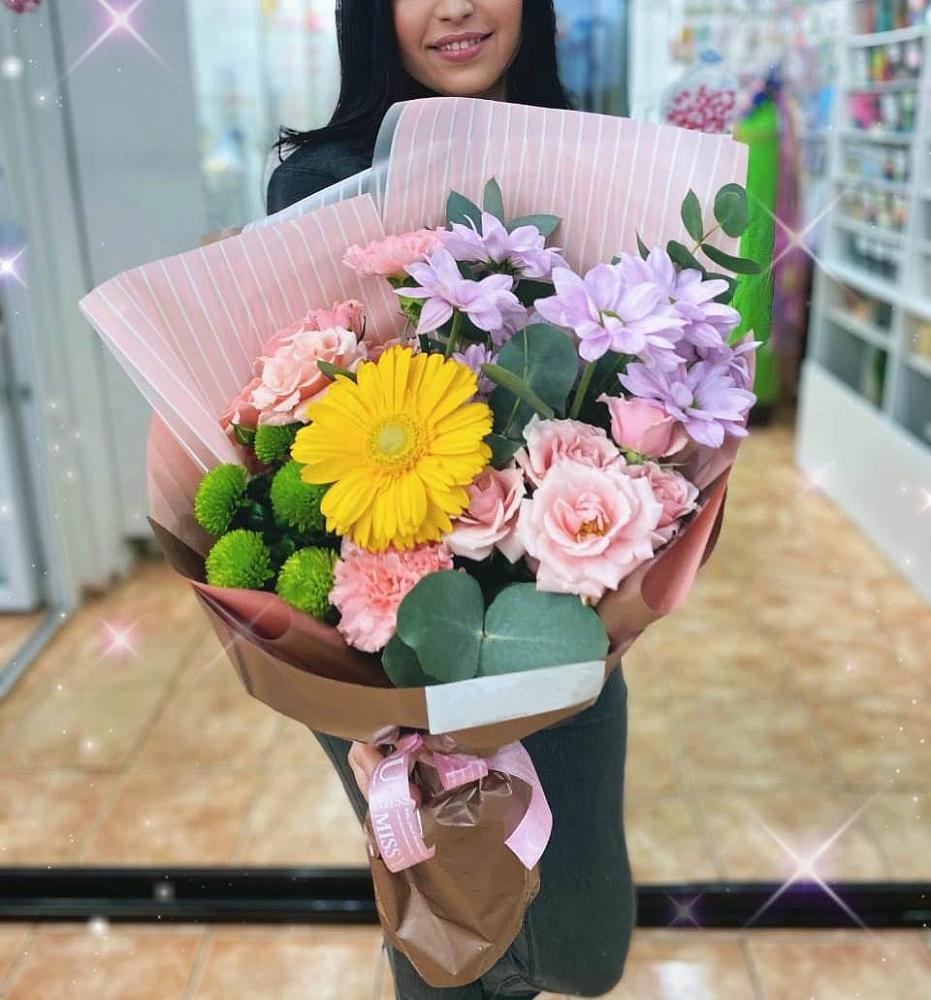 Букет цветов из: Герберы, Хризантемы, Розы и Гвоздики в Трудовом