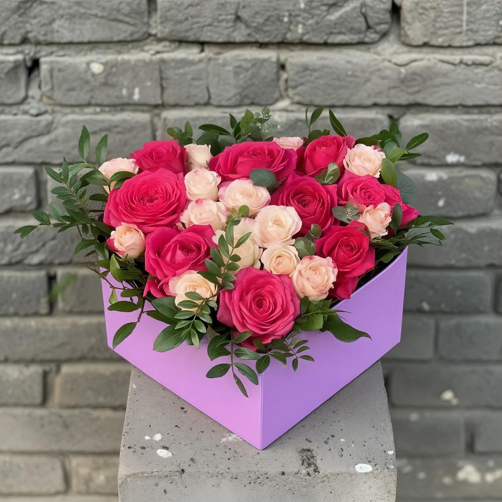 Цветочная композиция из Розы в коробке в Трудовом