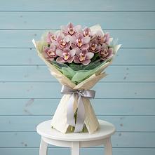 Букет цветов из:  Орхидеи и Розы в Трудовом