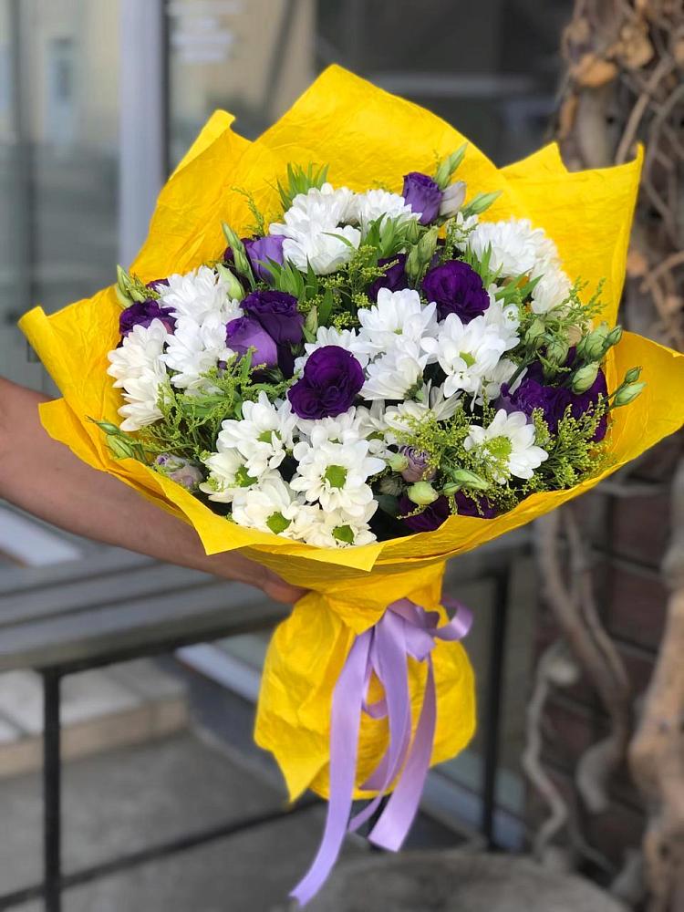 Букет цветов из: Ирисы, Хризантемы и Ромашки в Трудовом