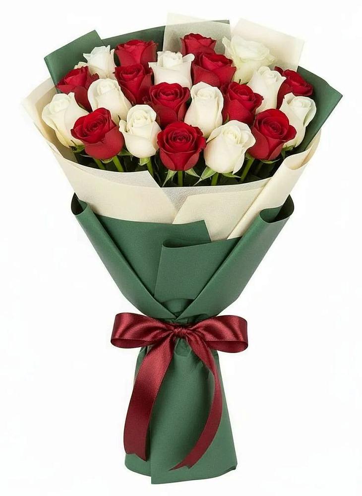 Букет Микс из красных и белых роз в Трудовом