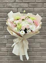Букет цветов из:  Гвоздики, Розы, Лизиантусы и Хризантемы в Трудовом