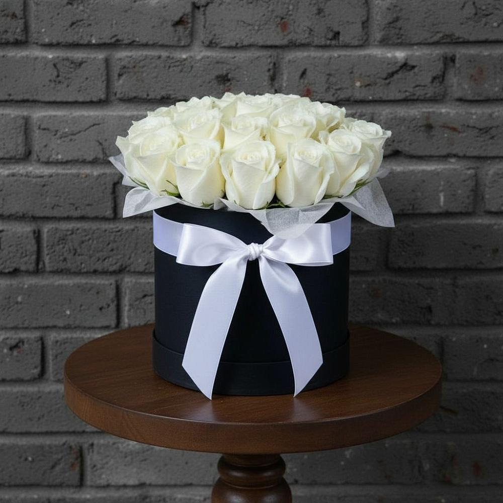 Цветочная композиция из Розы в шляпной коробке в Трудовом