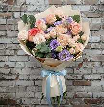 Букет цветов из:  Розы, Лизиантусы и Гвоздики в Трудовом