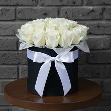 Цветочная композиция из Розы в шляпной коробке в Трудовом